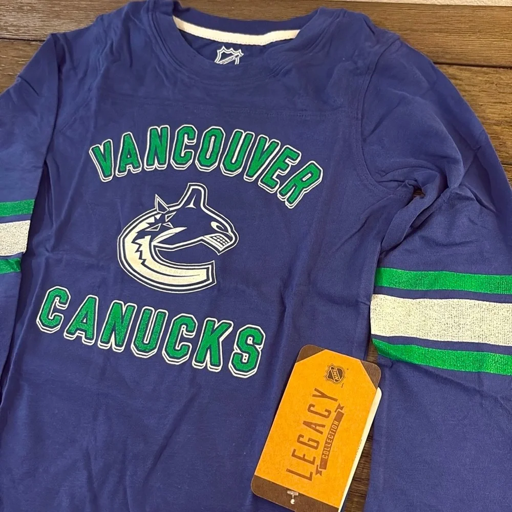 NWT [Legacy] Vancouver Canucks NHL Hockey Long Sleeve Shirt Blue Kids Large (7) - Picture 4 of 11